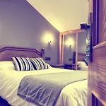 Santa Cruz 3*