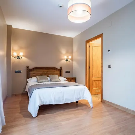 Santa Cruz Hotel Onís