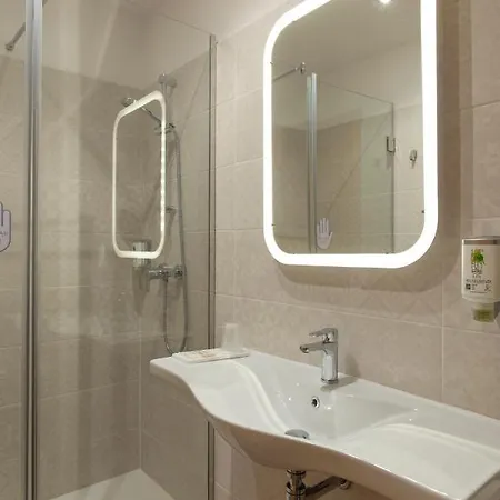Hotell Santa Cruz 3*