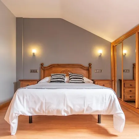 Santa Cruz Hotel Onís