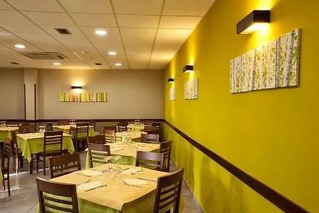 Hotel Santa Cruz 3*