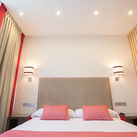 فندق Santa Cruz Onís