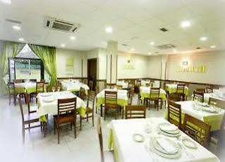 Hotel Santa Cruz 3*