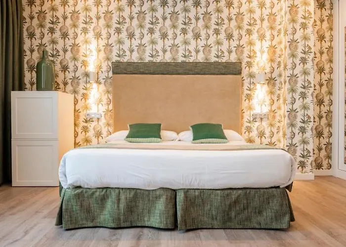 Santa Cruz Hotel Onís