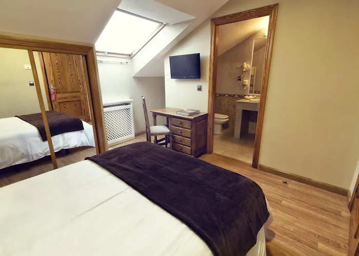 Santa Cruz Hotel Onís