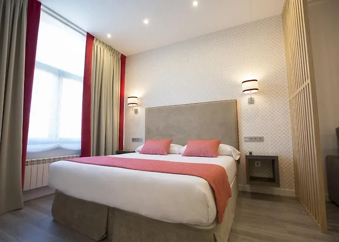 Santa Cruz Hotel Onís