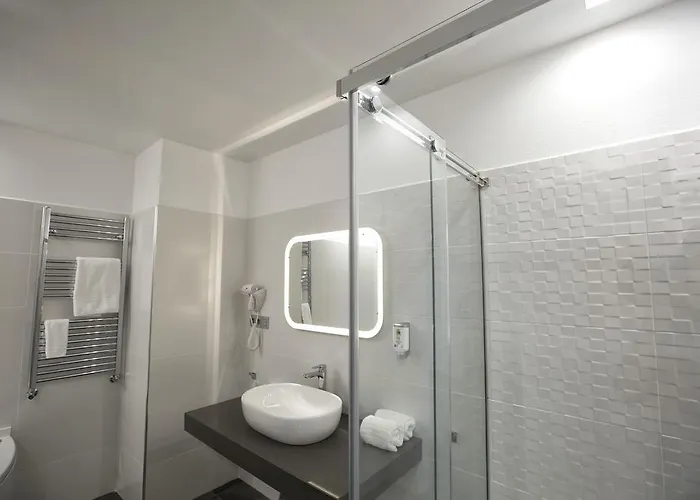 Hotel Santa Cruz Onís